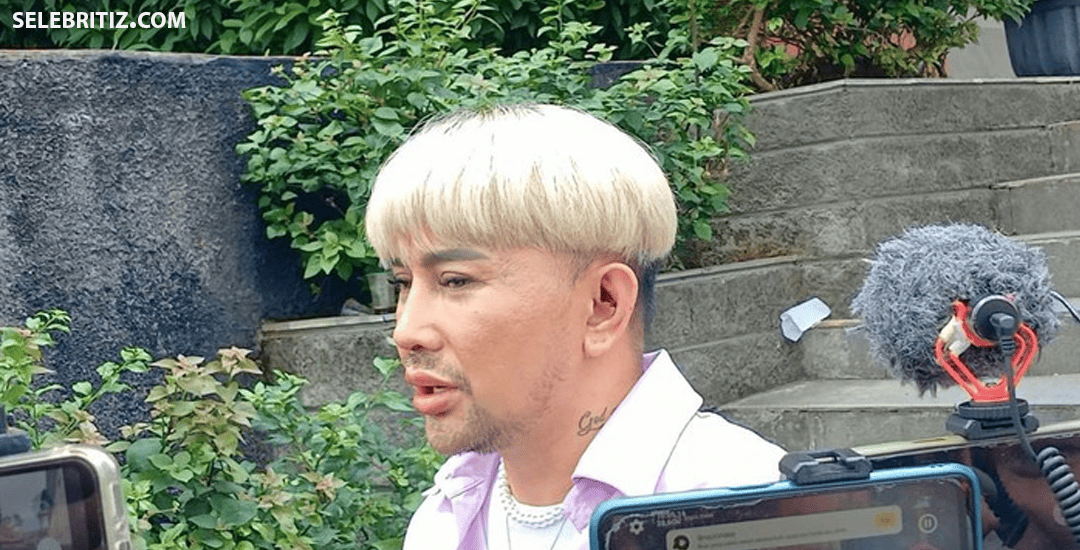 Caren Delano di Hari Bahagia Billy Syahputra dan Vika Kolesnaya